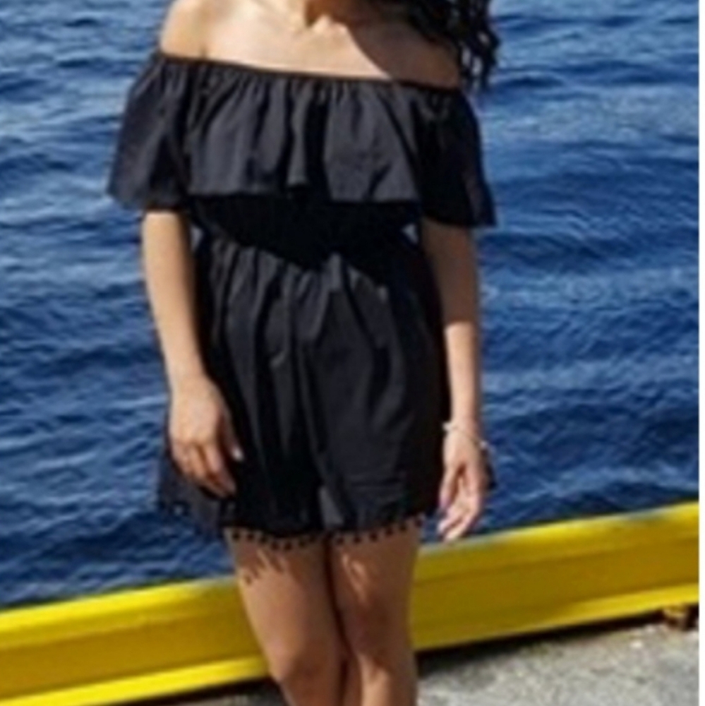 BLACK OFF THE SHOULDER SHORTS ROMPER